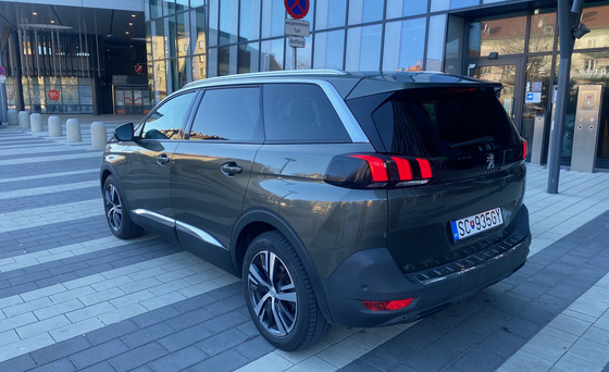 Peugeot 5008